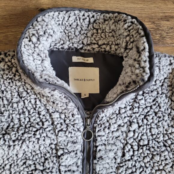 Thread and Supply Sherpa Fleece Quarter Zip Pullover Gray Womens Small - Picture 8 of 13